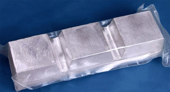 Ingot de aleación maestra de Gadolinio de aluminio AlGd30 para el refino de granos y productos 3C en la industria del aluminio
