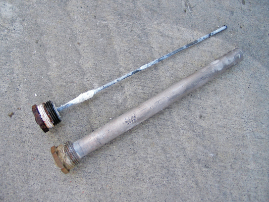 Aluminio / Zinc / Magnesio Calentador de agua Varilla de ánodo para tanques eléctricos / solares aleaciones MgAlZn