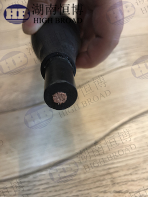 Eran los ánodos flexibles lineares diseñados para la protección catódica de los tanques de las tuberías