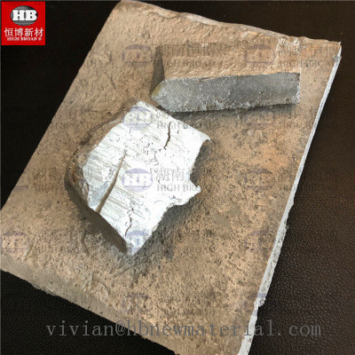 Cinza de plata, aleación maestra de magnesio sólido 5-30% para aditivos en la fundición