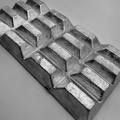 Aluminum Zinc Master Alloy AlZn10 AlZn20 Waffle Ingot with 10% / 20% Zinc Content and 660-750 C Melting Temperature for Zinc Aluminum Smelting