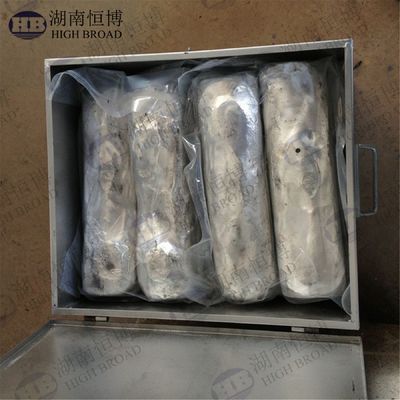 Ingota de aleación maestra de aluminio níquel AlNi10% con microestructura uniforme, composición química precisa y bajo contenido de impurezas
