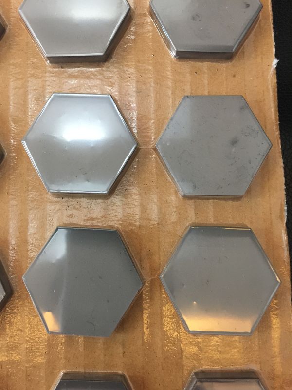 Carburo de boro sinterizado sin presión R400 50 mm Teja balística hexagonal con protección NIJ Nivel IV para armaduras de aviación