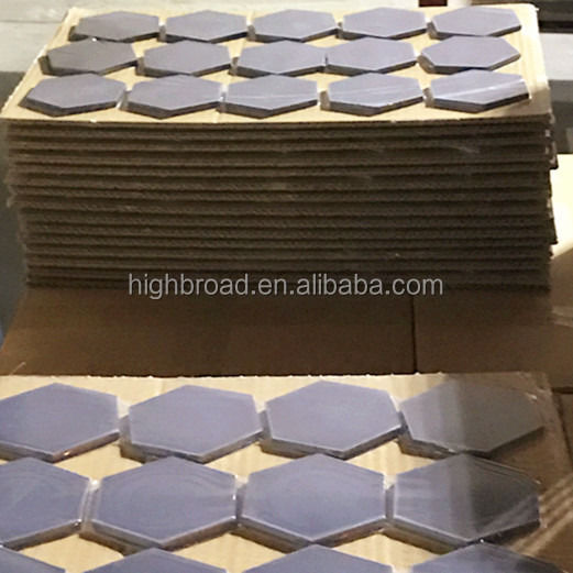 Placa Balística de Cerámica de Carburo de Silicio Sinterizado sin Presión SW30x5mm Teselación Hexagonal